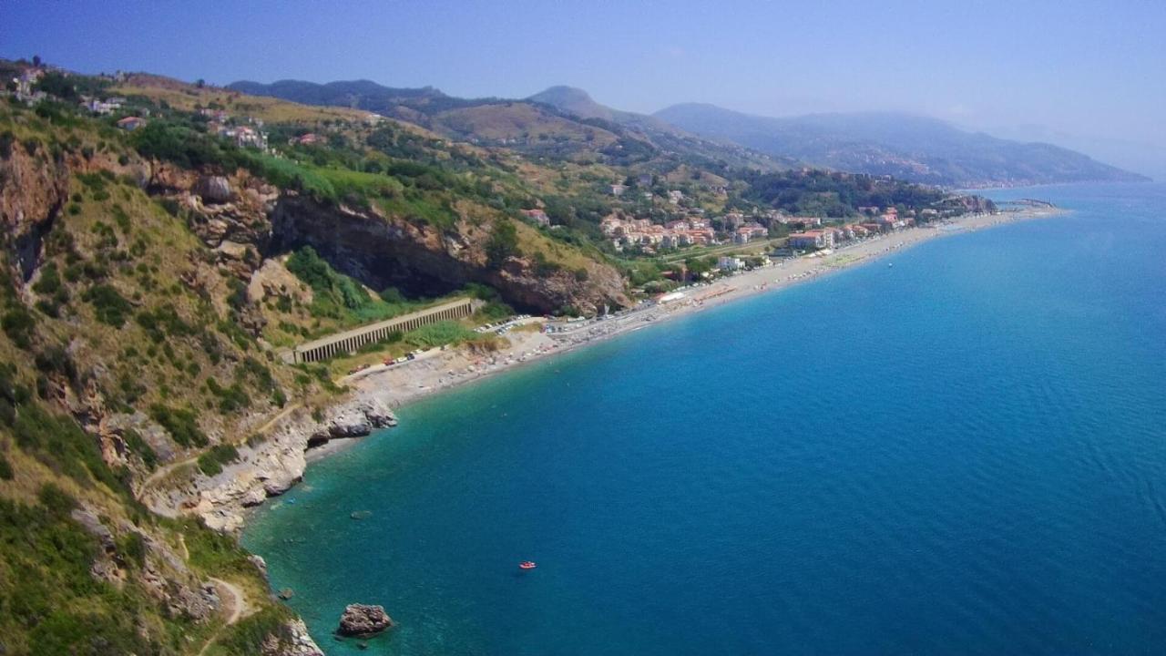 La Terrazza Di Carmen E Fausto Lägenhet Cetraro Exteriör bild