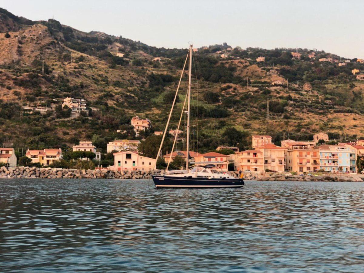 La Terrazza Di Carmen E Fausto Lägenhet Cetraro Exteriör bild